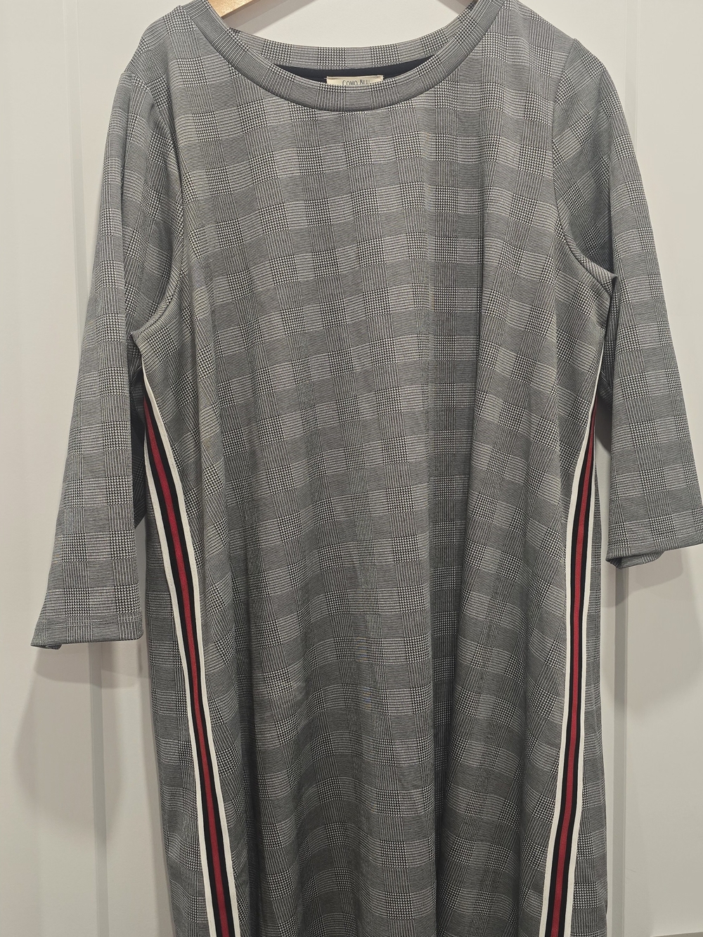 Men's Grey Glen Plaid Longline Shirt with Red-Accent Side Stripes